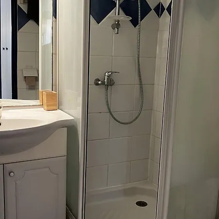 شقة T2 Confortable A 50m De La Avec Loggia - Fr-1-696-74