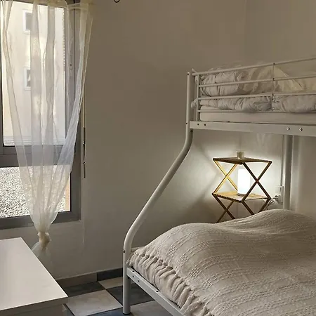 T2 Confortable A 50m De La Avec Loggia - Fr-1-696-74 Apartment *